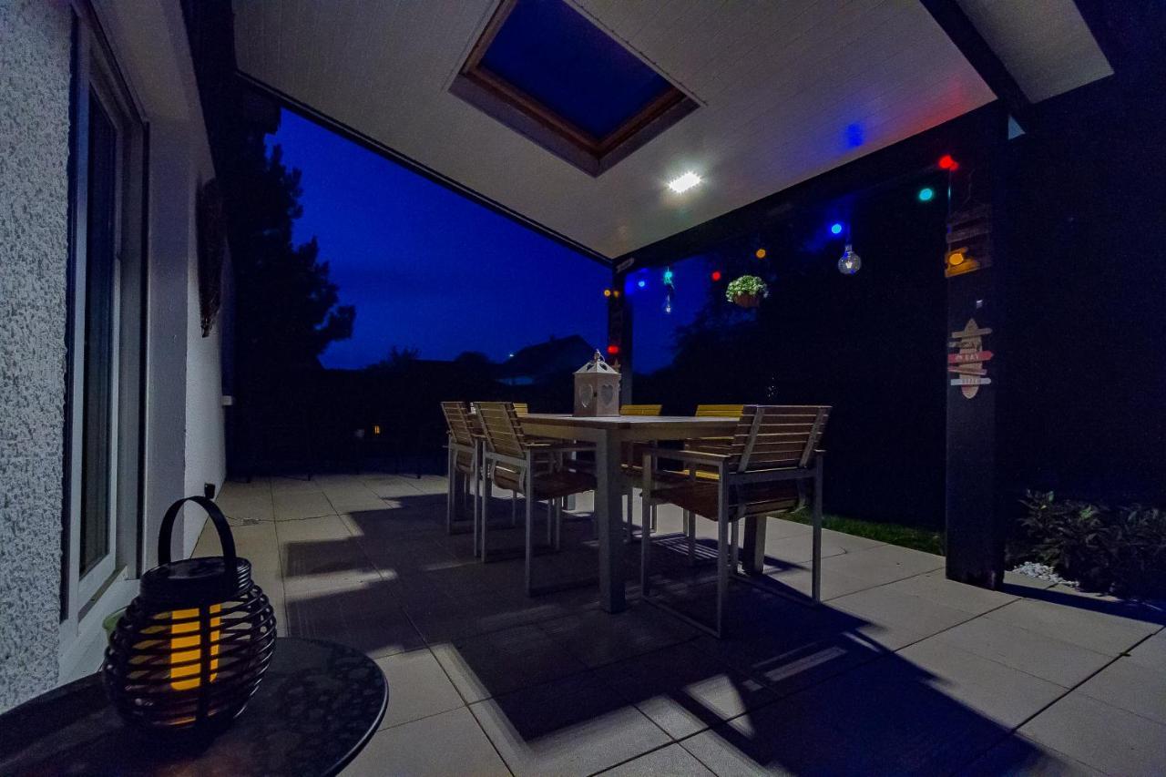 Maison Moderne A La Campagne Le Valdahon エクステリア 写真